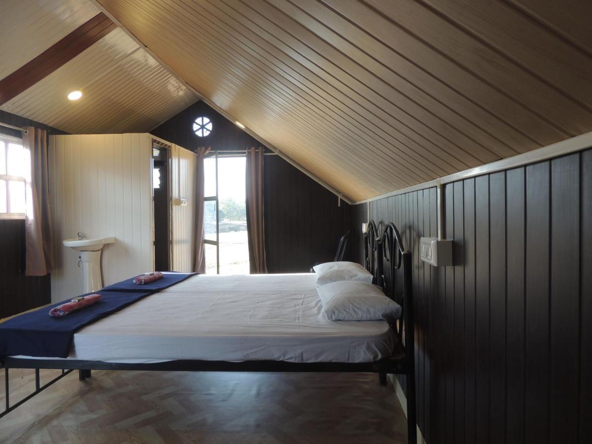 Dandeli Aura Apartment Bagian luar foto