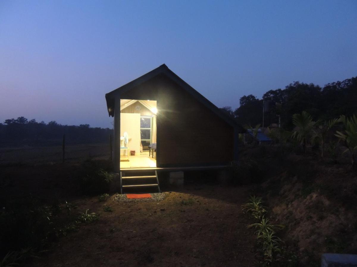 Dandeli Aura Apartment Bagian luar foto