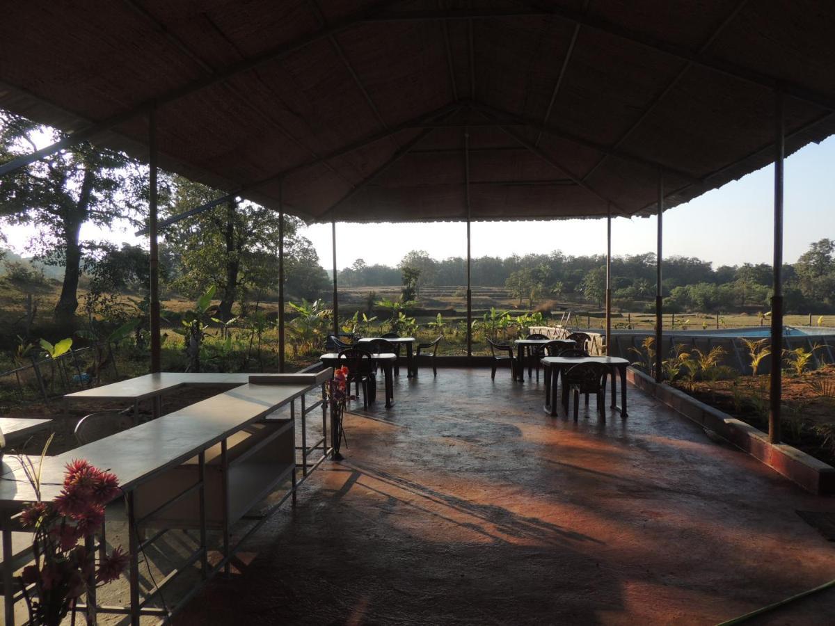 Dandeli Aura Apartment Bagian luar foto